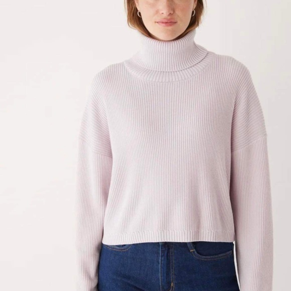 The merino turtleneck sweater in soft orchid - Picture 2 of 6